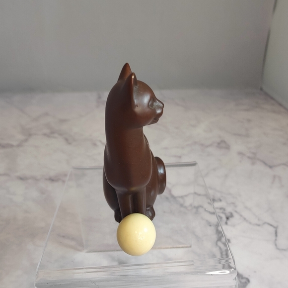 Franklin Mint Curio Cabinet Cat - Third Collection Art Deco brown metal w ball - Picture 5 of 7